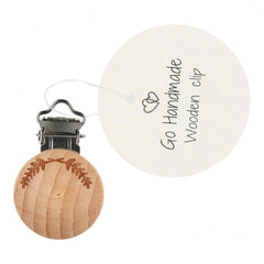 Suspender clips in wood with laurel